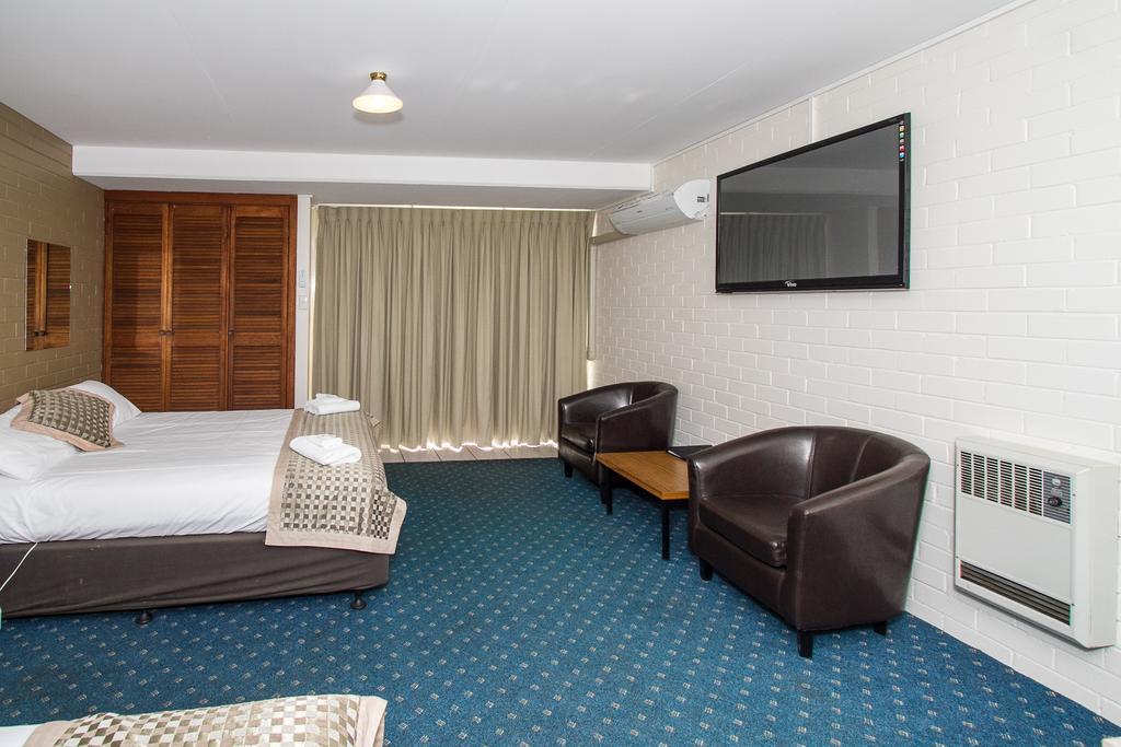 Blayney Leumeah Motel エクステリア 写真